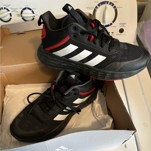 Adidas men’s 7.5